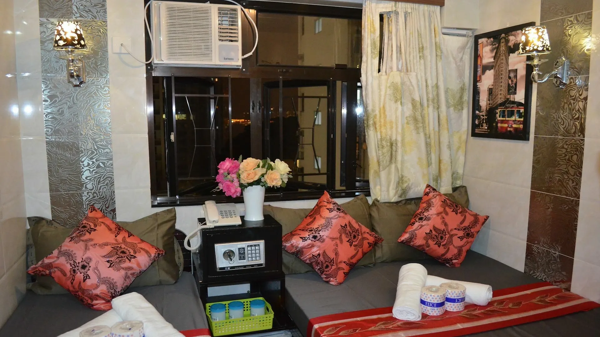 Hotel Skyview Kowloon  2*, Kowloon (Hong Kong)